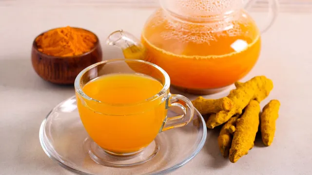 this-is-what-happens-when-you-start-consuming-haldi-detox-water-every-morning
