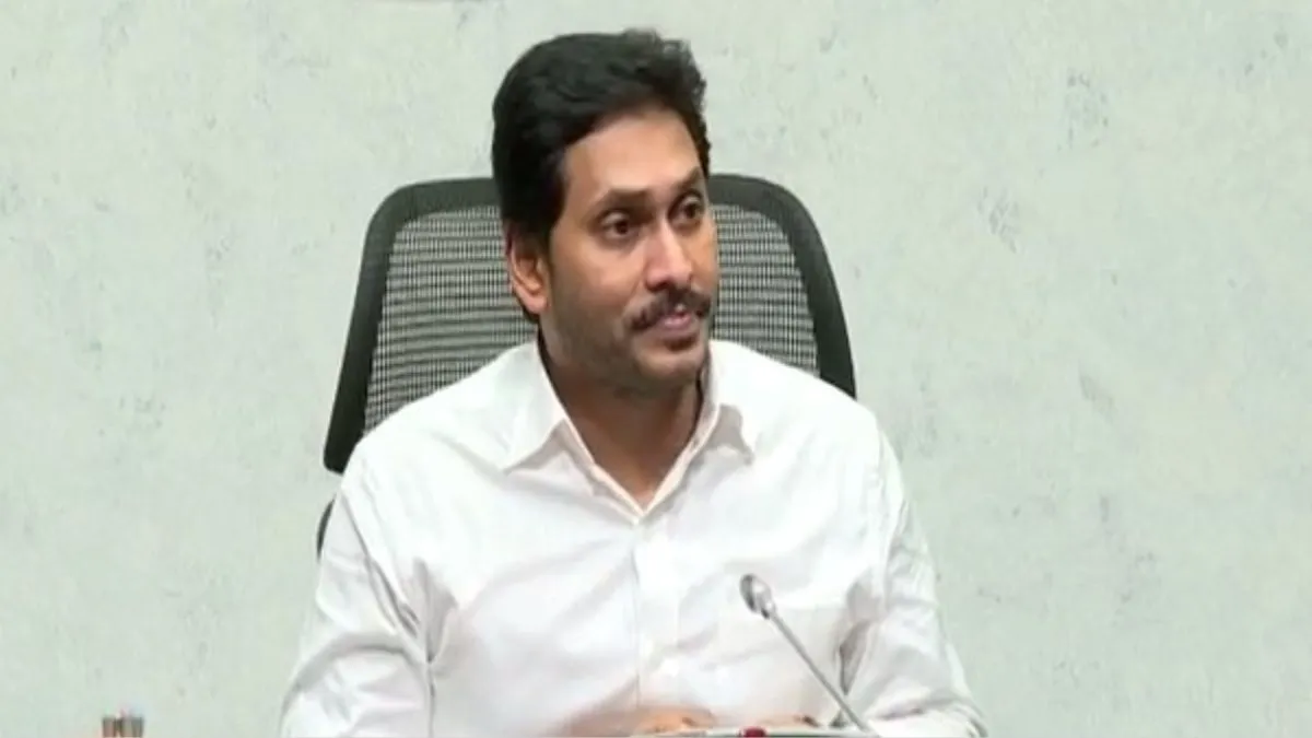 tirupati-laddu-row-jagan-mohan-reddy-to-visit-tirumala-temple-on-september-28-calls-rituals-to-clear-andhra-cms-sin