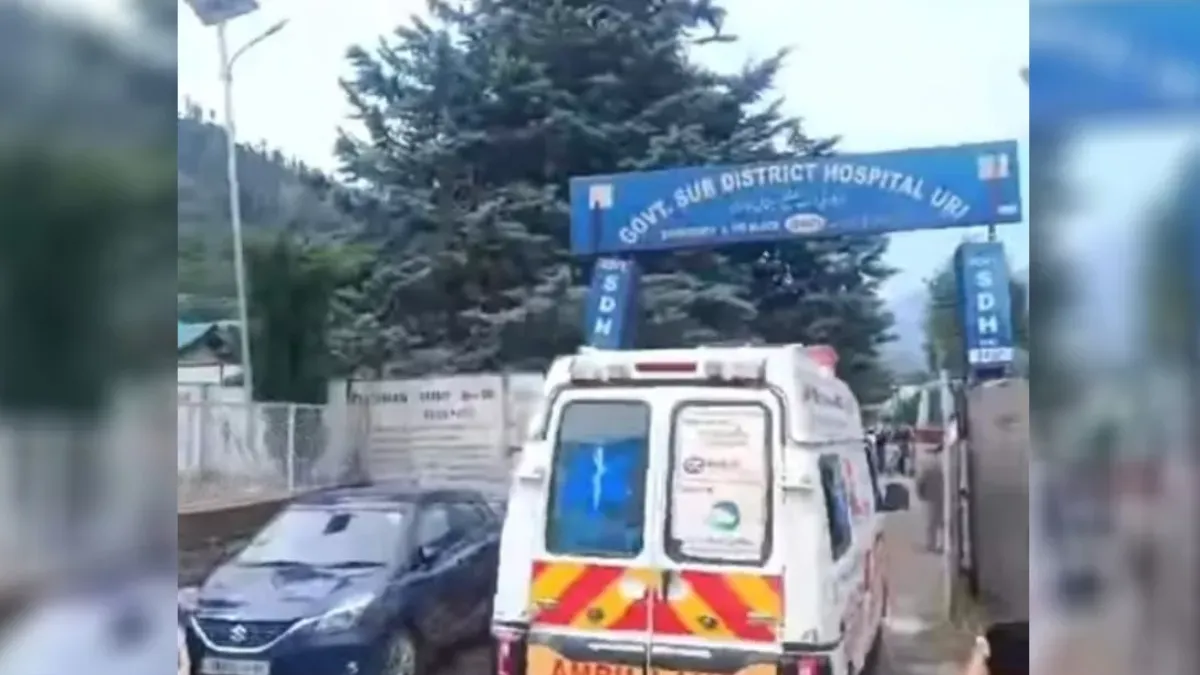 baramulla-accident-jammu-kashmir-uri-20-injured-in-car-crash-salamabad-admitted-to-hospital