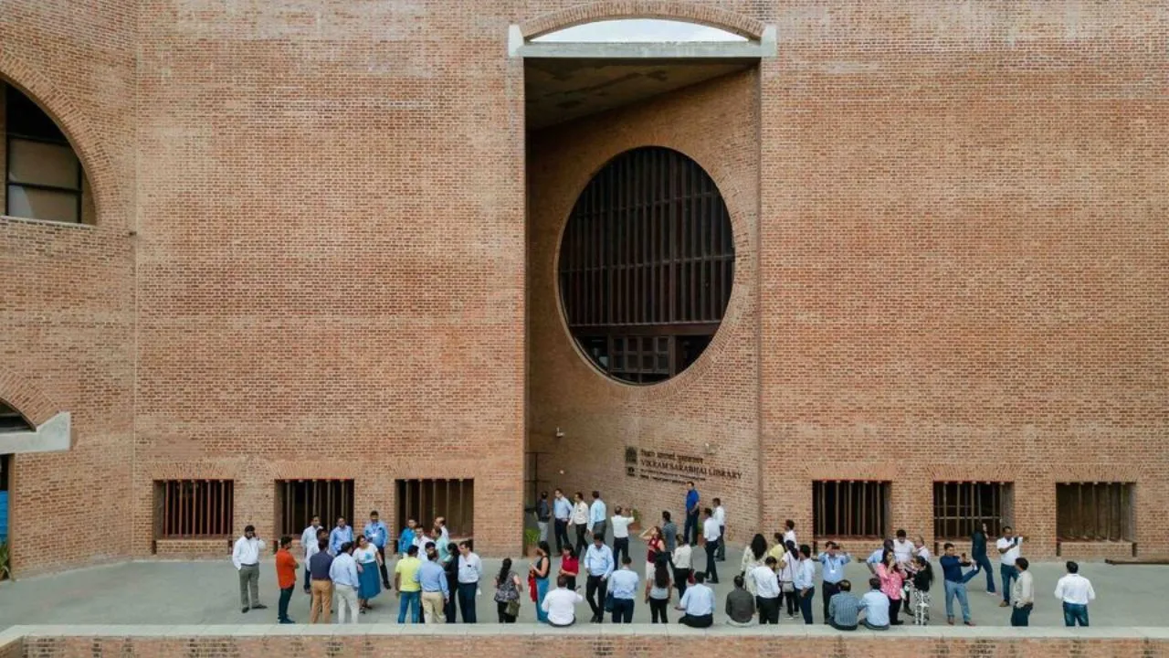 IIM Ahmedabad MBA Student Commits Suicide In Hostel Room, Stress Cited ...