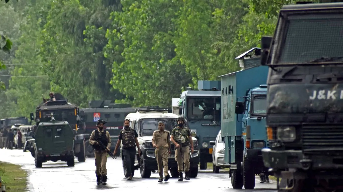 Kulgam Terror- Terrorists Open Fire On Army, Encounter Begins