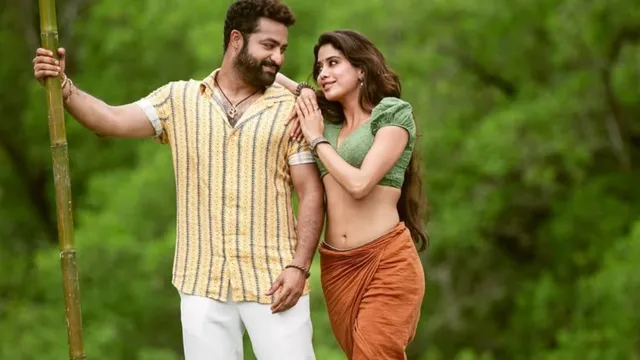 devara-box-office-collection-day-5-jr-ntr-and-janhvi-kapoor-movie-eyes-at-rs-200-crore-mark-in-india