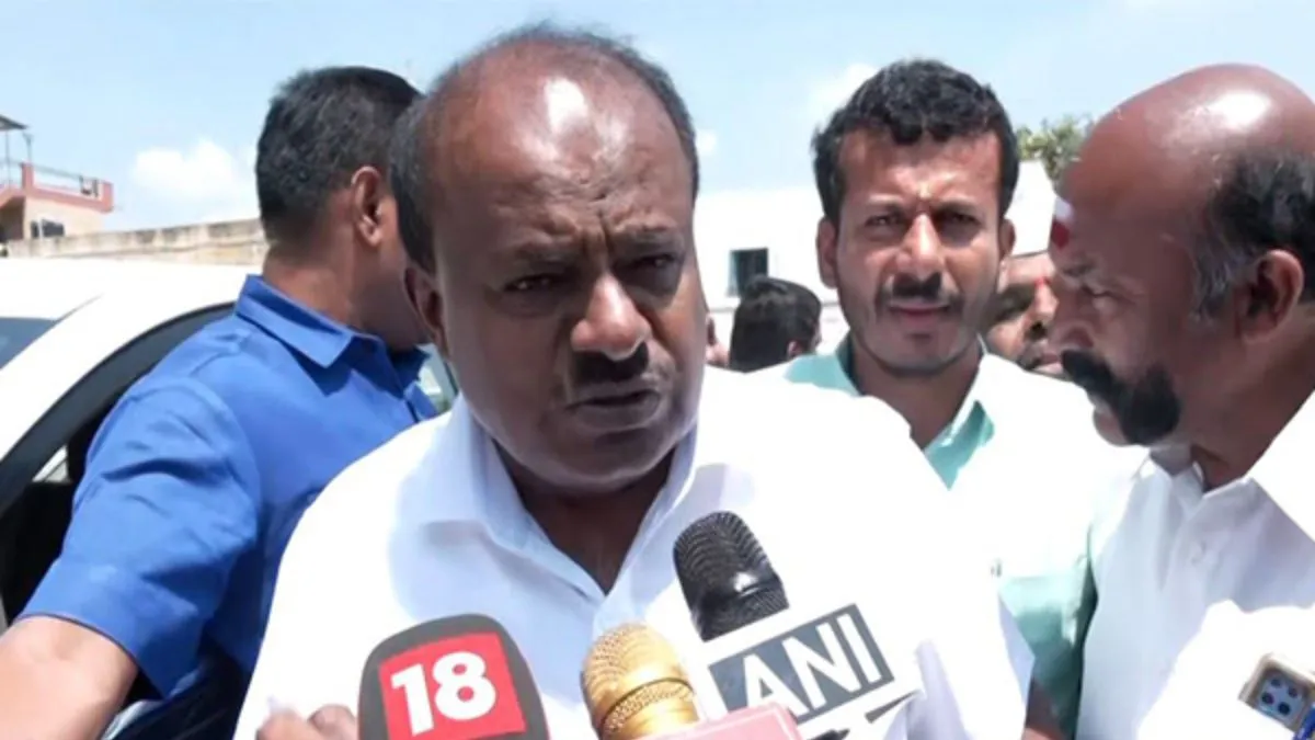 trying-to-safeguard-siddaramaiah-by-misusing-officers-hd-kumaraswamy-attacks-karnataka-govt-over-muda-scam-case