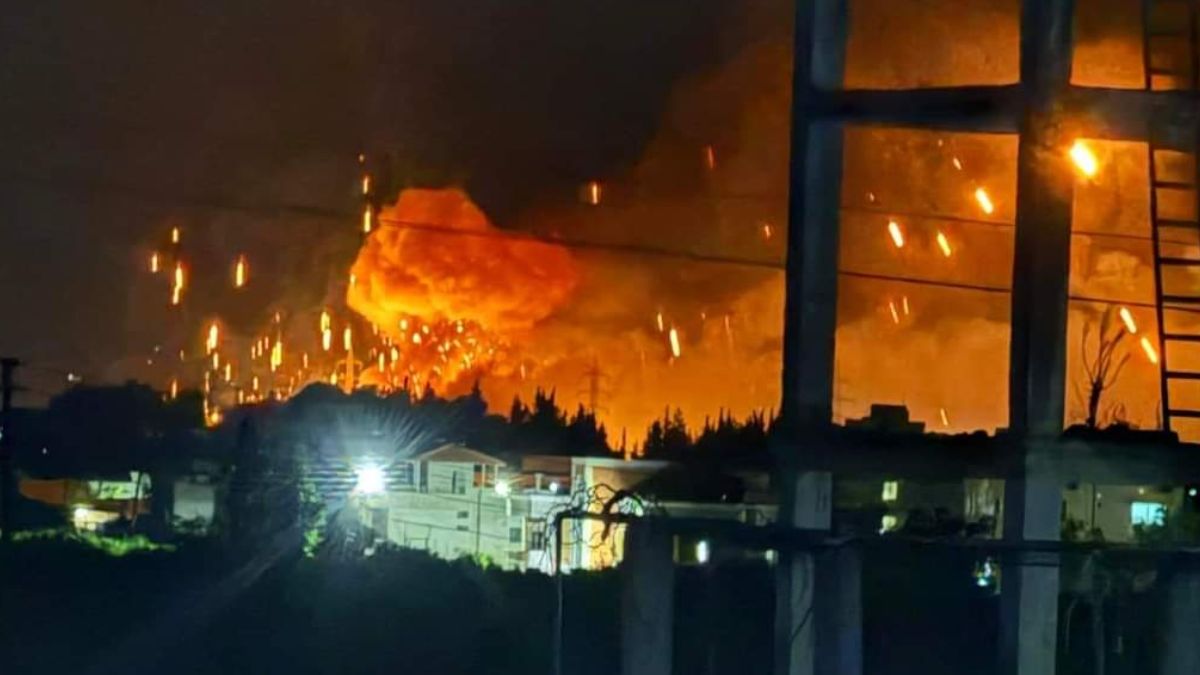 video-israeli-air-strike-near-russias-airbase-in-iran-raises-concern-moscow-on-alert