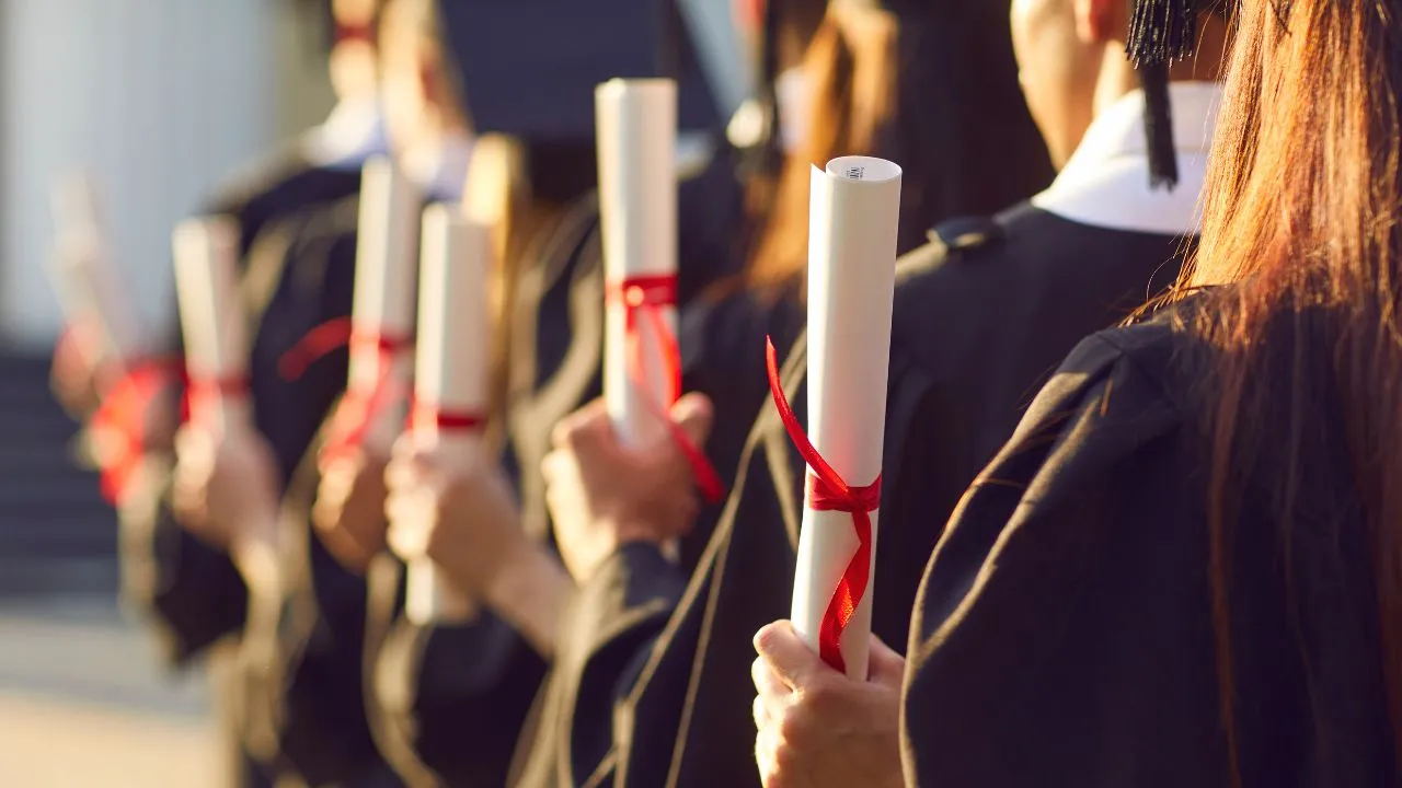 du-students-can-now-pursue-two-degrees-simultaneously-know-structure-eligibility-criteria-and-other-details