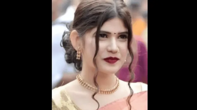 adnaan-shaikh-sister-iffat-leaks-his-wife-ayesha-photos-claims-she-was-riddhi-jadhav-who-converted-to-islam