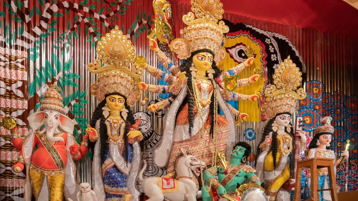 Durga Puja 2024 5 MustVisit Durga Puja Pandals In Kolkata That You