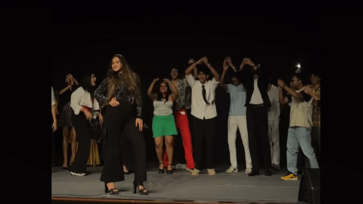 viral-video-of-college-teacher-acing-sizzling-ramp-walk-leaves-internet-drooling