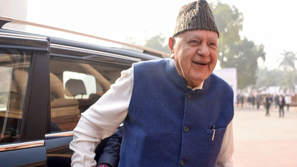 come-back-home-farooq-abdullah-big-message-for-kashmiri-pandits-as-nc-prepares-to-form-govt-in-jk