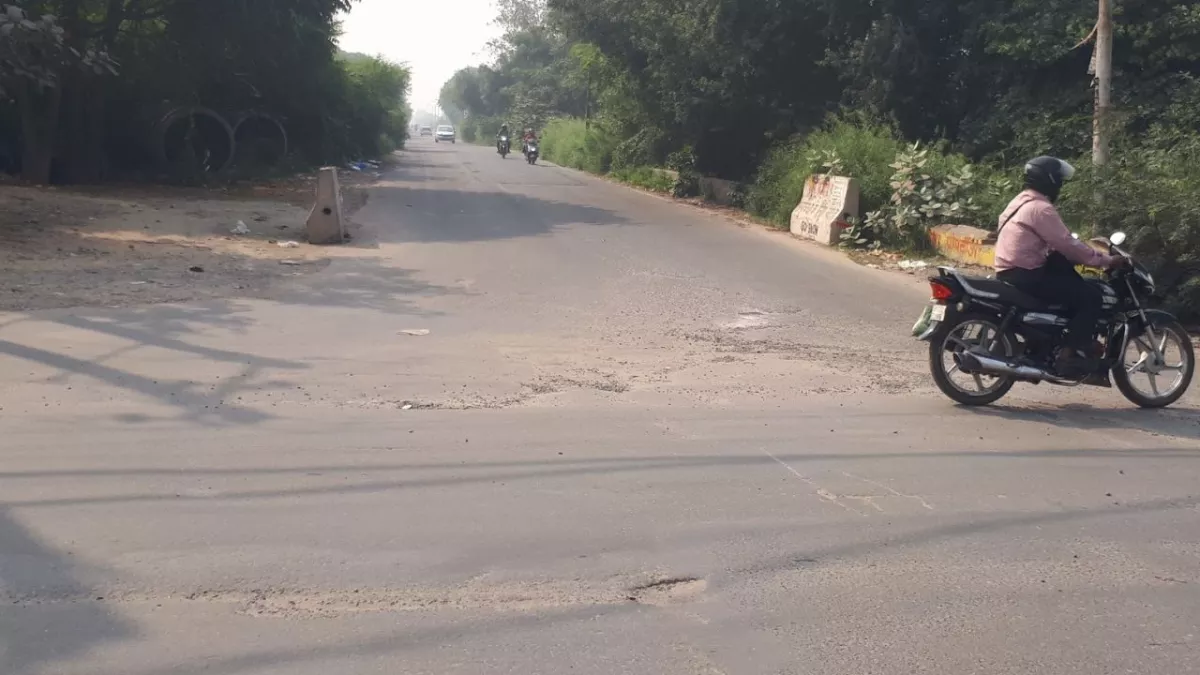 delhi-mumbai-expressway-delhi-noida-connector-kalindi-kunj-road-to-become-four-lane-soon-jewar-airport