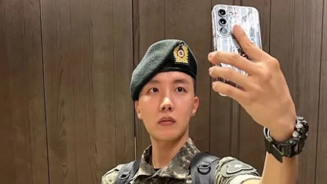 bts-jhope-completes-99-percent-of-military-service-armys-cheer-just-days-away
