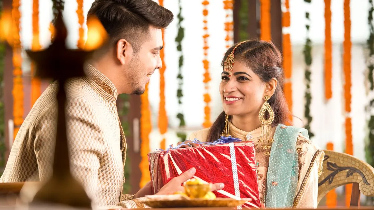 karwa-chauth-gift-ideas-for-wife-your-ultimate-guide-to-surprise-your-lady-on-this-occasion