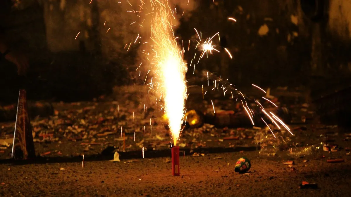 punjab-govt-tightens-rules-on-sale-and-use-of-firecrackers-during-diwali-gurpurab-new-years-eve-check-guidelines