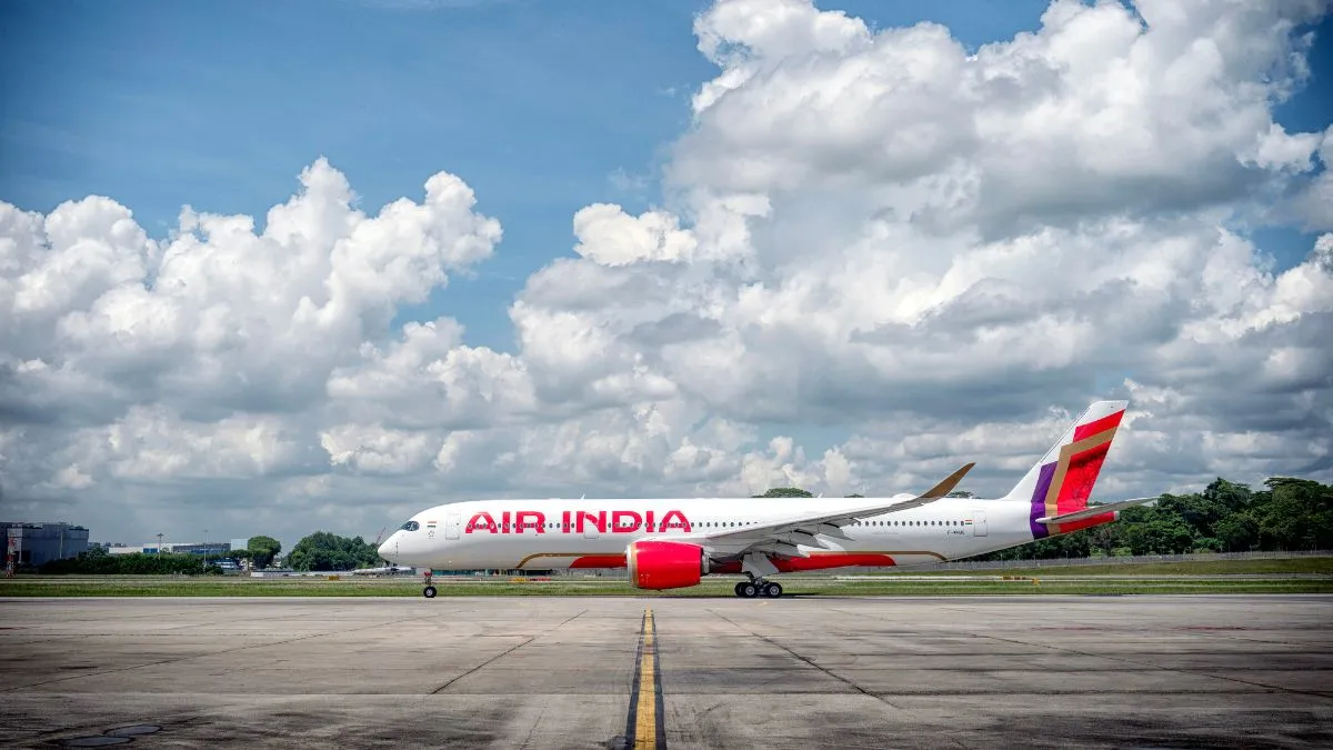 flight-bomb-threats-chhattisgarh-boy-his-father-summoned-by-police-in-mumbai-hoax-threat-issue