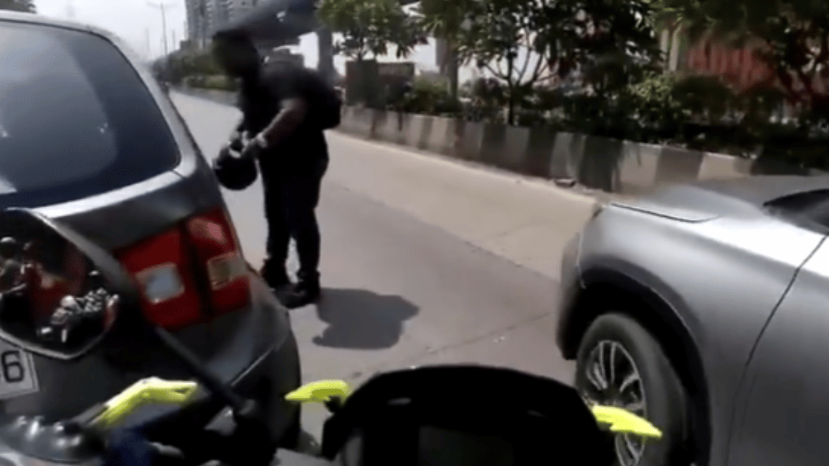 viral-video-aggressively-abusive-exchange-erupts-between-biker-and-car-driver-over-alleged-wrong-overtaking