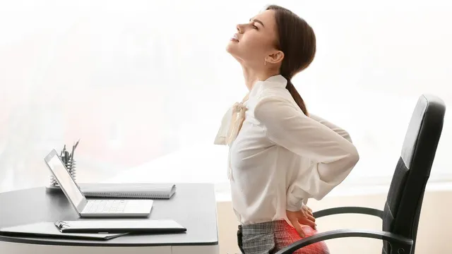 doctor-lists-healthy-habits-to-prevent-back-issues-in-youth