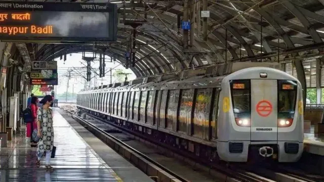 delhi-metro-to-operate-from-315-am-on-sunday-for-half-marathon-at-jln-stadium-free-rides-for-runners