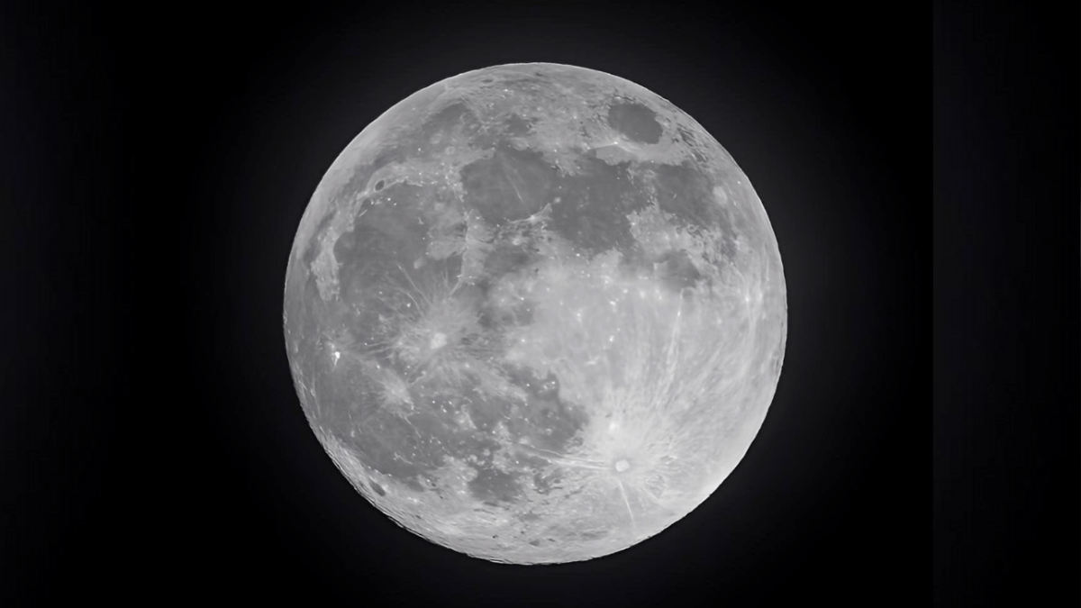 october-hunters-moon-2024-netizens-share-hilariously-spooky-memes-and-jokes-welcoming-full-moon-viral-videos