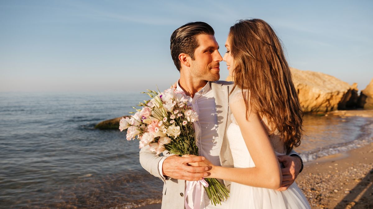 30 Funny And Joyful Wedding Wishes To Make Newlywed Couples Laugh Out Loud