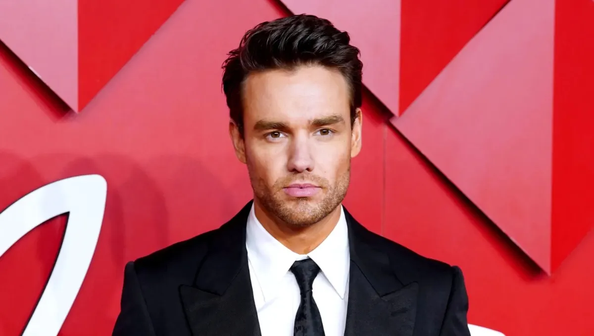 liam-payne-begged-girlfriend-kate-cassidy-to-stay-back-before-falling-to-his-death-shocking-deets-out