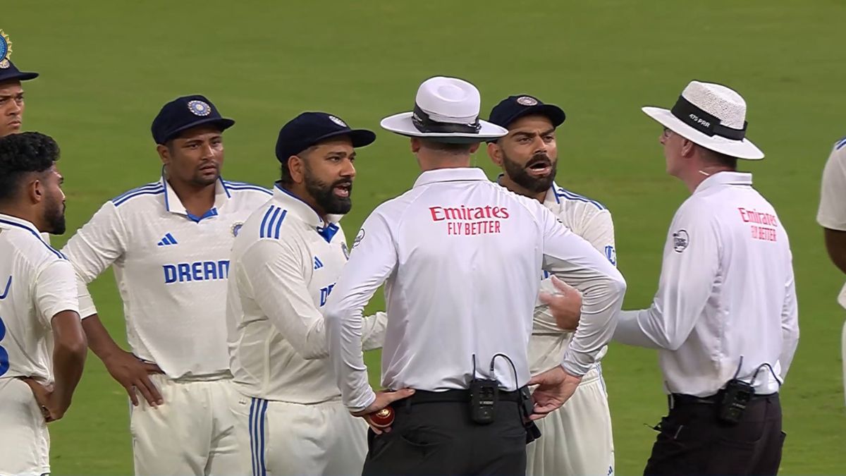 IND vs NZ 1st Test Rohit Sharma, Virat Kohli Engage In Heated Exchange