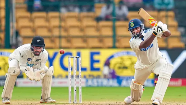 ind-vs-nz-1st-test-sarfaraz-khan-scripts-history-joins-sachin-tendulkar-virat-kohli-sunil-gavaskar-in-elite-list-after-smashing-maiden-test-hundred