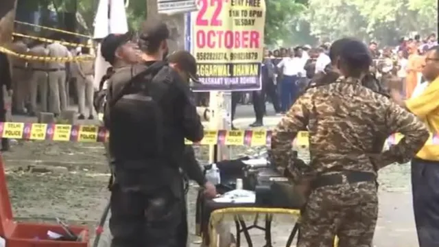 delhi-bomb-blast-agencies-probe-foul-smell-white-powder-at-explosion-site-outside-crpf-school-in-rohini