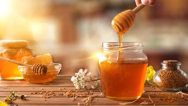how-to-check-if-your-honey-is-pure-try-these-5-easy-tests-at-home