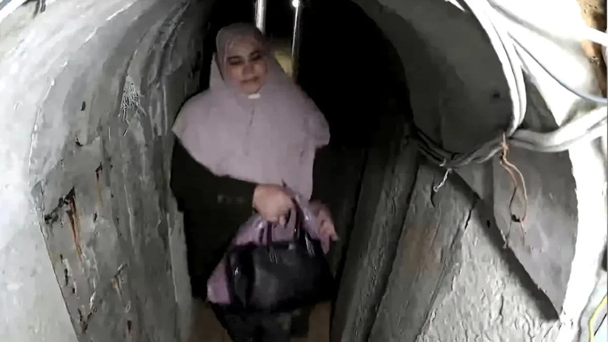 yahya-sinwar-wife-seen-carrying-rs-26-lakh-hermes-birkin-handbag-before-october-7-attack-idf-shares-video-watch