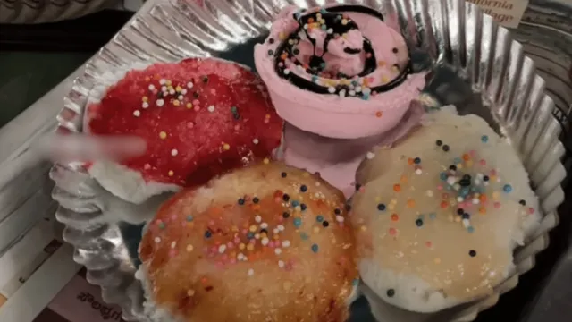 bengaluru-chocolate-filled-idli-with-jam-and-mango-syrup-leaves-internet-questioning-bizarre-food-experiments-viral-video