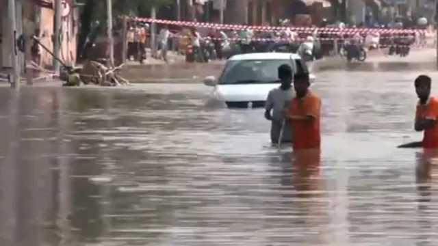 bengaluru-rain-fury-schools-to-remain-shut-on-october-23-wfh-for-private-companies-as-imd-issues-yellow-alert