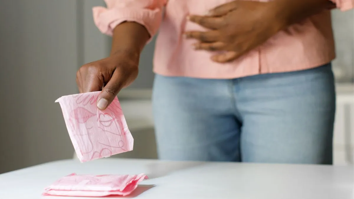 how-frequently-should-you-change-your-sanitary-napkins-during-menstruation-doctor-explains