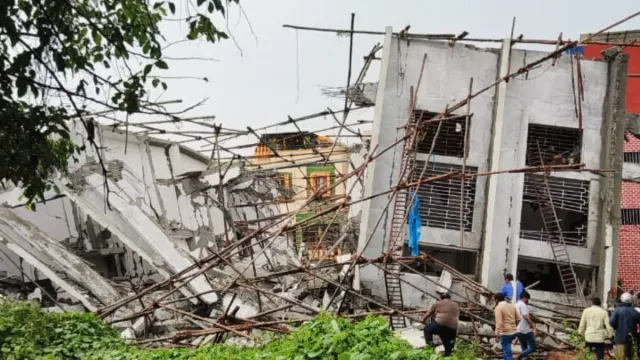 bengaluru-building-collapse-dy-cm-shivakumar-bjp-congress-congress-govt-dead-injured-updates