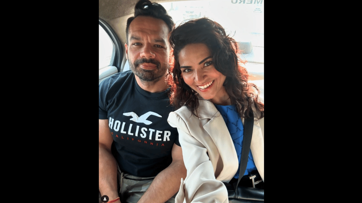 youtuber-gaurav-taneja-celebrates-karwa-chauth-with-wife-ritu-rathee-after-divorce-rumours-internet-reacts-viral-video