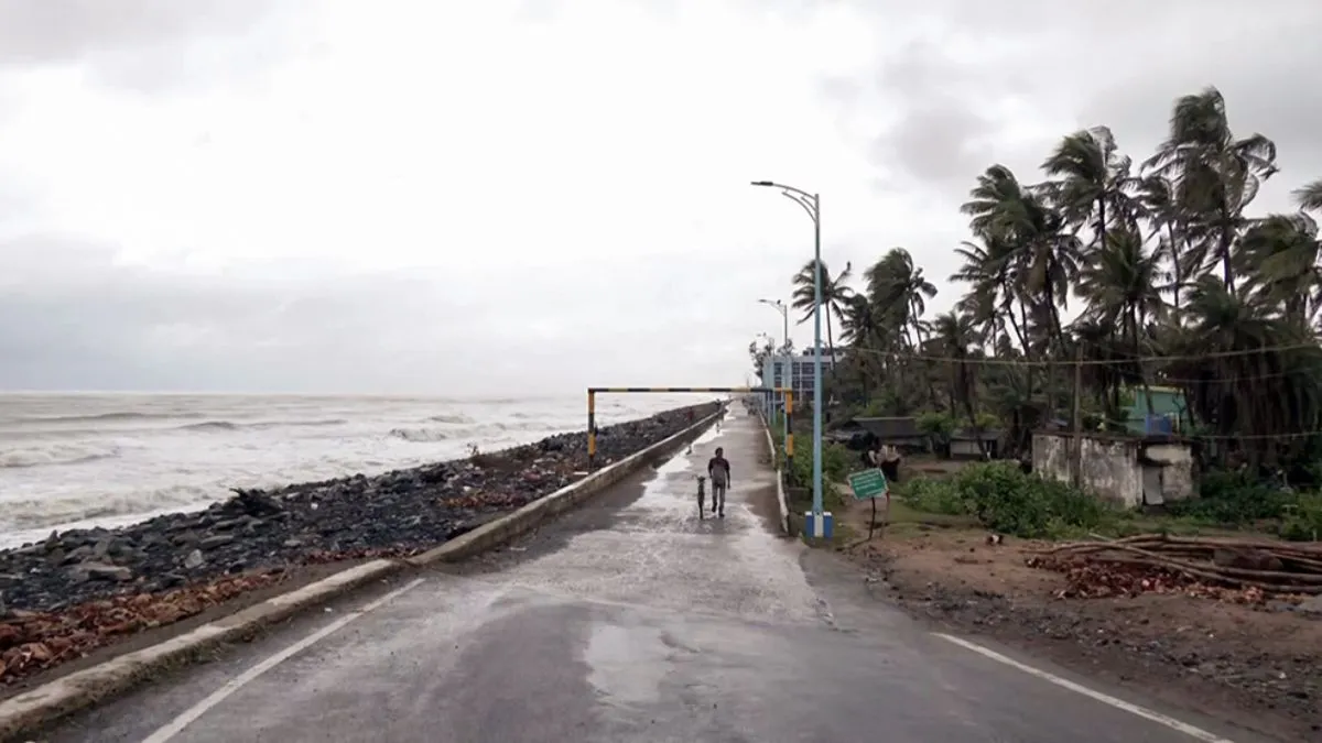 Cyclone Dana Updates: Odisha, West Bengal Brace For Landfall Of Severe ...