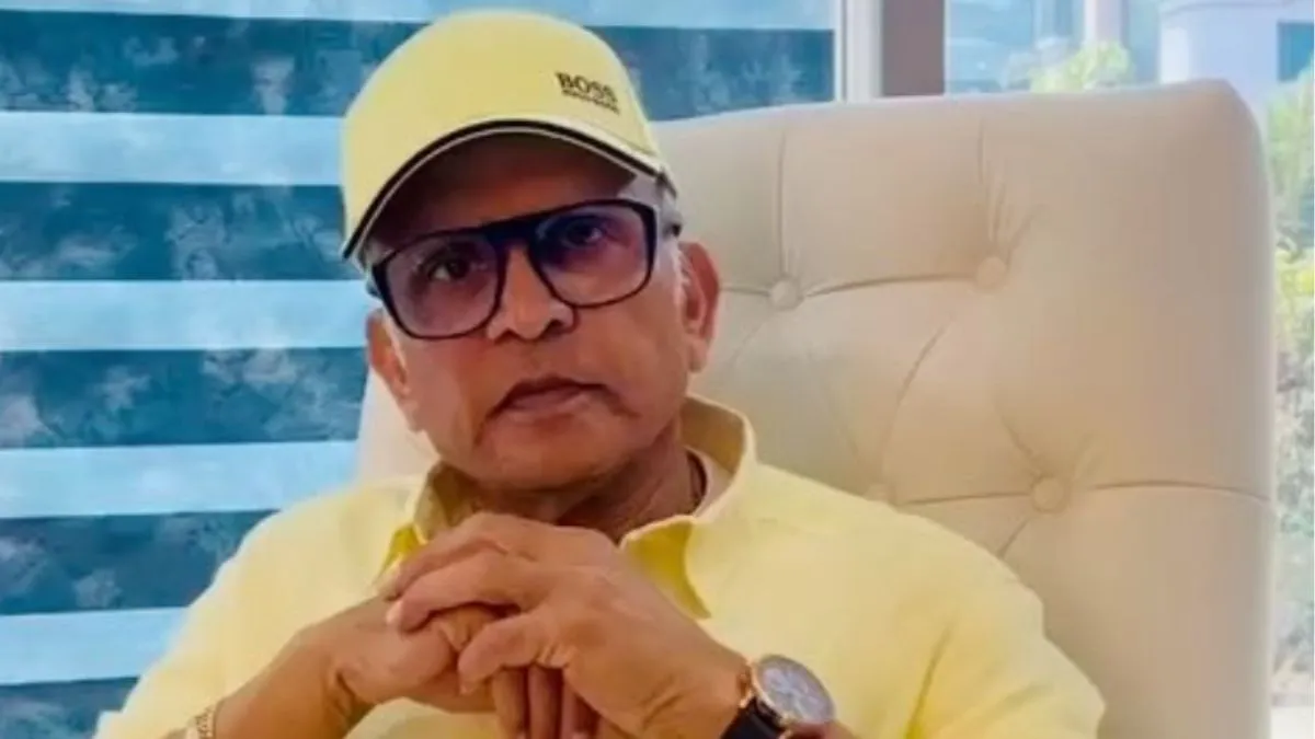 annu-kapoor-opens-up-on-priyanka-chopra-refusing-to-kiss-him-na-shakal-na-surat