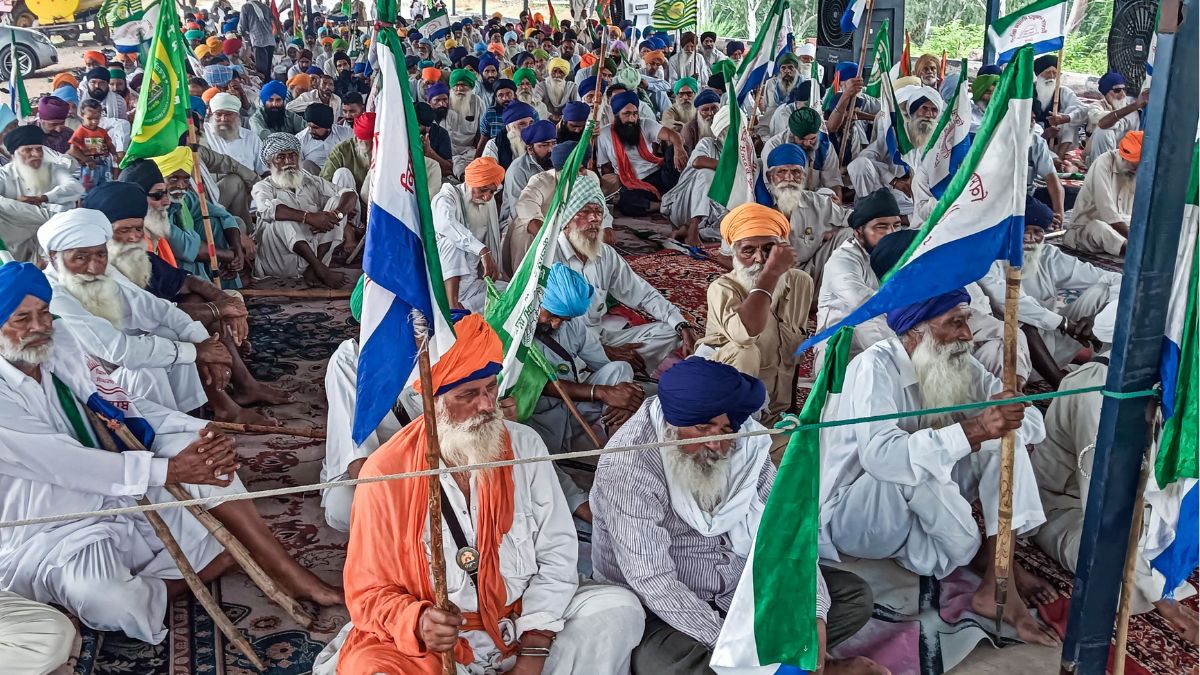 punjab-farmer-protest-enters-day-2-roads-blocked-in-several-districts-know-why-farmers-are-protesting