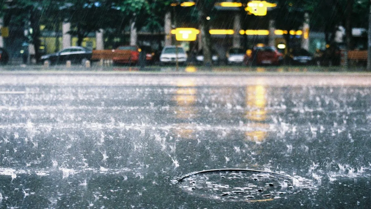 diwali-2024-weather-alert-light-to-moderate-rains-likely-in-kerala-tamil-nadu-till-november-1-delhi-aqi-to-worsen