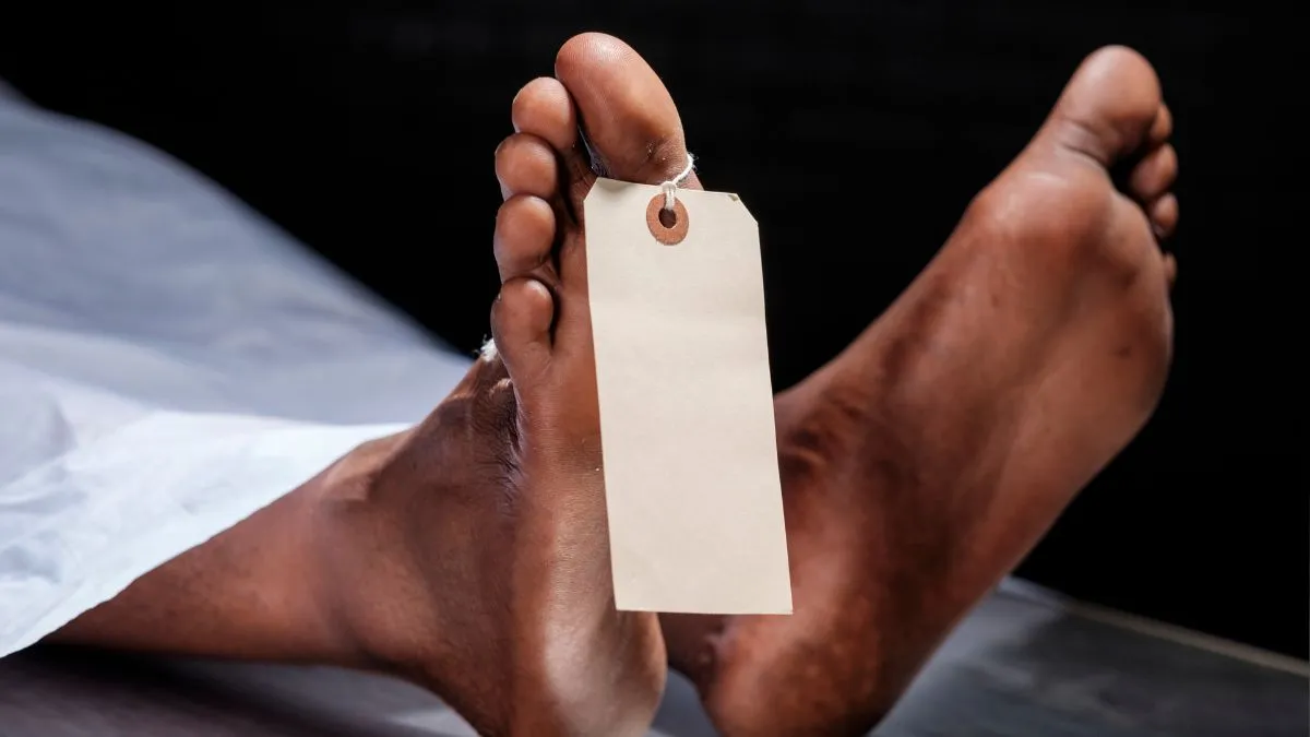 greater-noida-suicide-28yearold-boy-jumps-from-10th-floor-of-residential-complex-in-bisrakh-probe-on