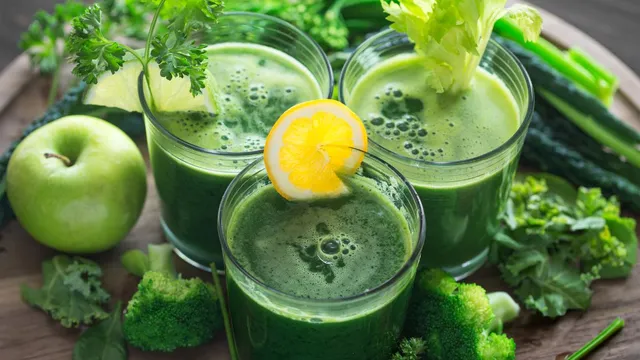 4-nutritious-green-juices-to-drink-regularly-to-maintain-healthy-blood-sugar-levels
