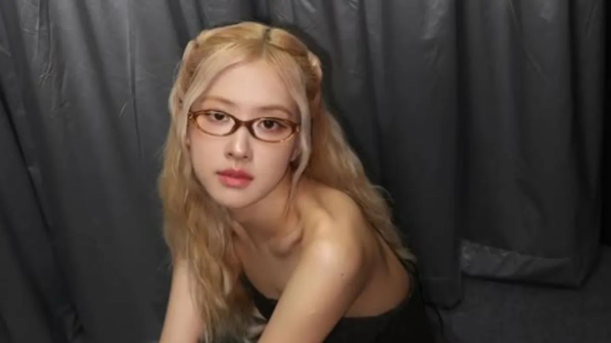 blackpink-rose-becomes-first-female-kpop-artist-to-debut-in-top-10-of-billboard-hot-100-with-collab-song-apt-dream-come-true