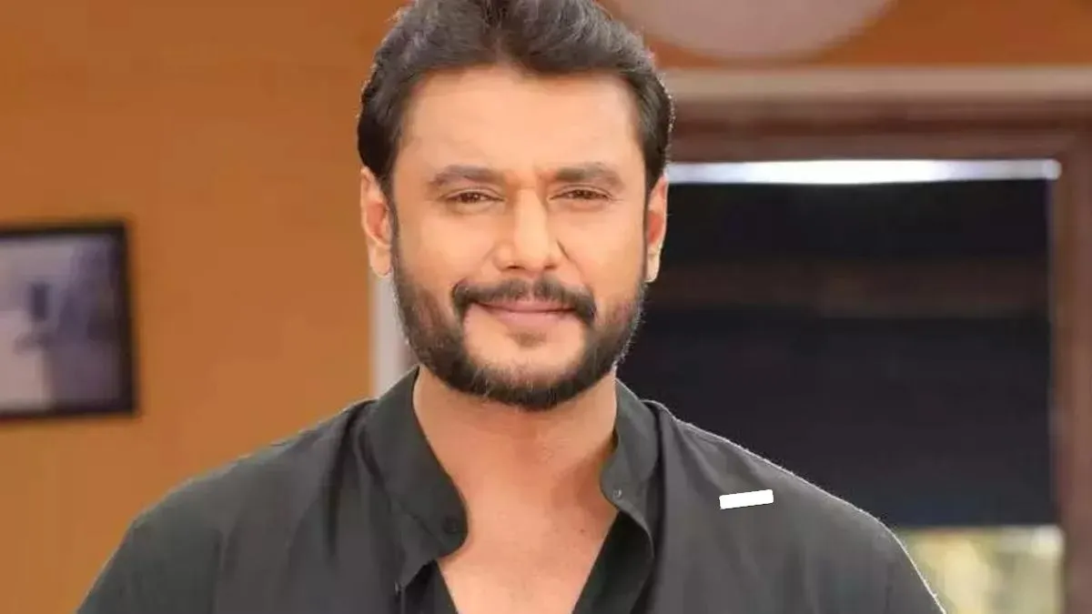 renukaswamy-murder-case-actor-darshan-walks-out-of-jail-after-karnataka-hc-grants-bail-for-six-weeks