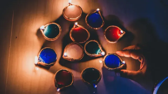 diwali-holiday-in-uttarakhand-state-government-announces-two-day-holiday-on-october-31-november-1-festival-of-lights-details