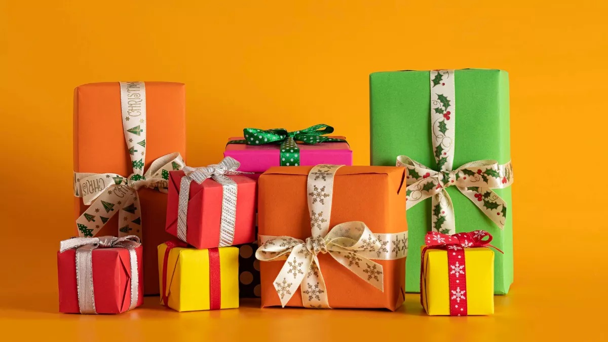 Diwali 2024 Gift Ideas From Beauty Products To Bathing Essentials To diwali-2024-gift-ideas-from-beauty-products-to-bathing-essentials-to