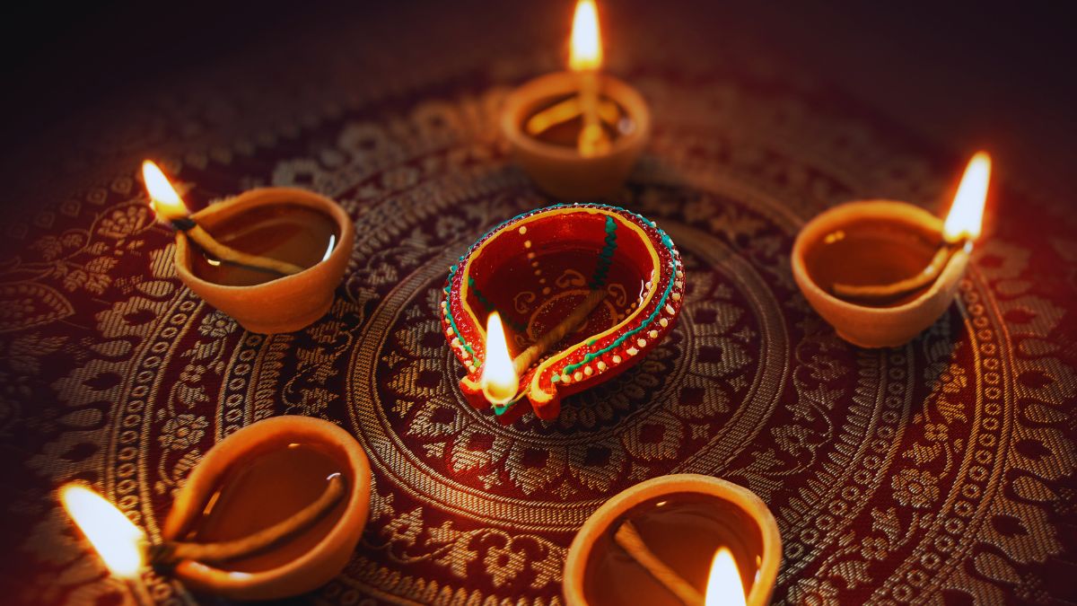 Choti Diwali 2024 Date, Shubh Muhurat, Significance And Puja Vidhi To