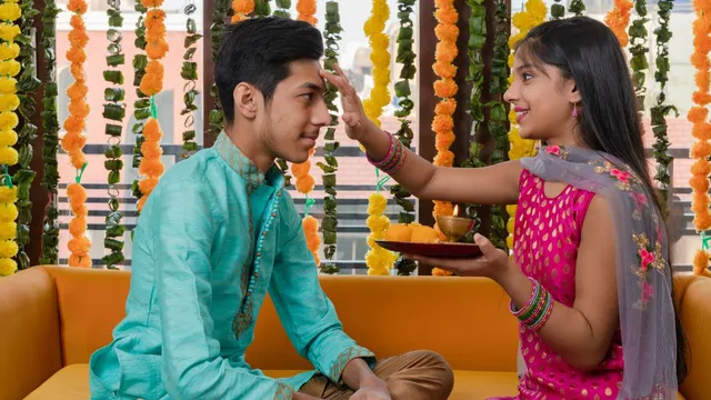 10-beautiful-instagram-and-facebook-captions-for-your-bhai-dooj-pictures