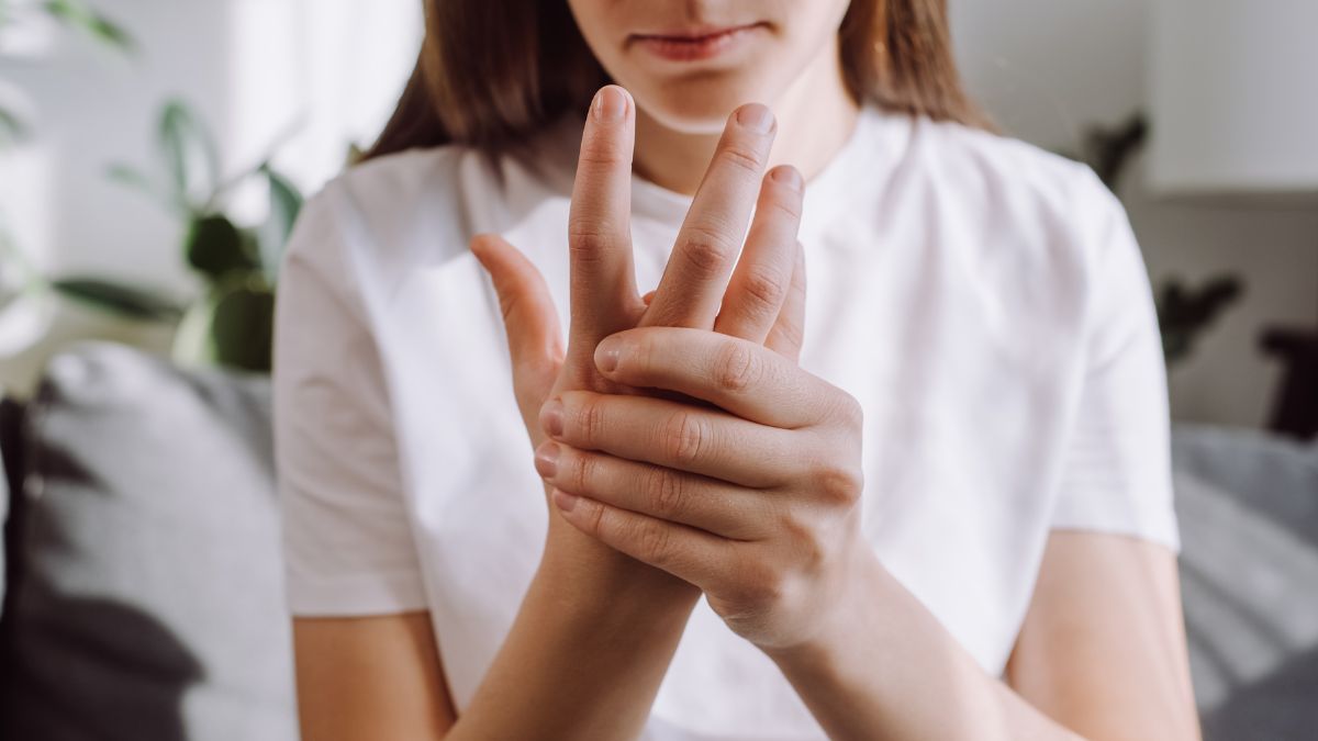 doctor-explains-major-causes-of-arthritis-in-youngsters-signs-and-symptoms-to-watch-out-for