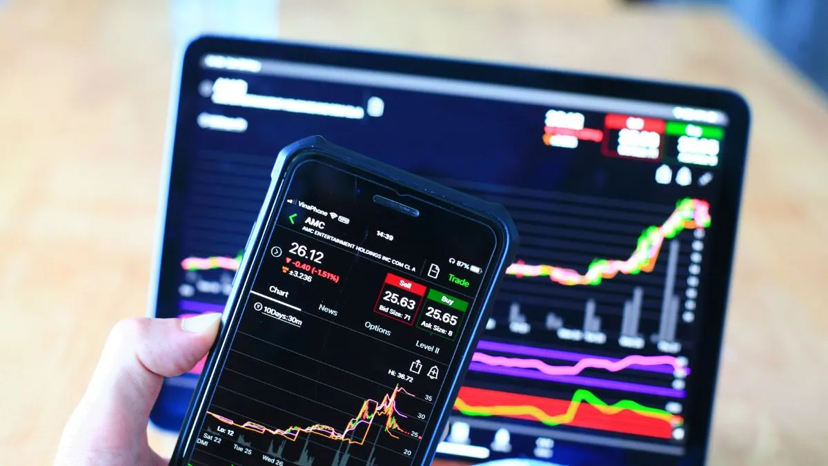 hyderabad-elderly-man-loses-rs-50-lakh-to-fake-stock-market-online-class