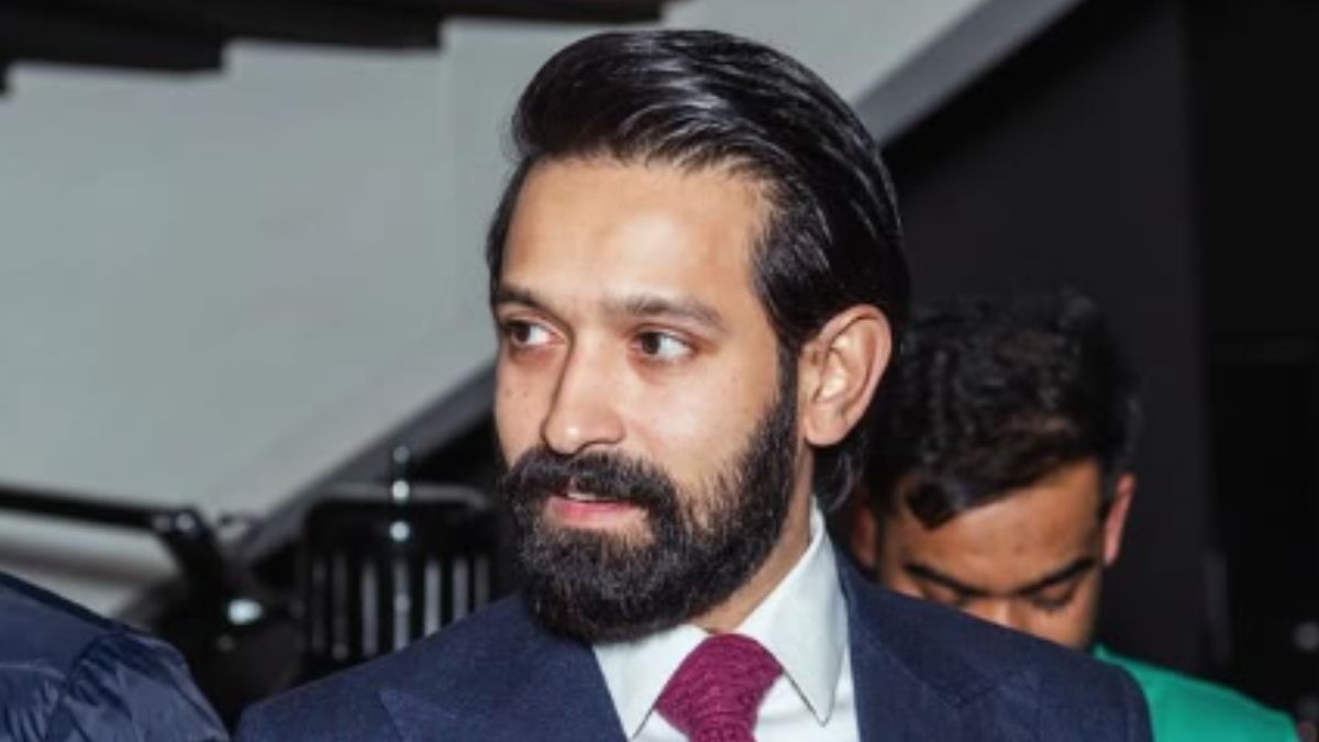 vikrant-massey-reveals-receiving-threats-for-the-sabarmati-report-we-are-dealing