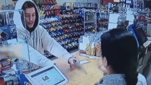 robbery-attempt-goes-horribly-wrong-internet-hails-shop-owner-as-hero-here-why